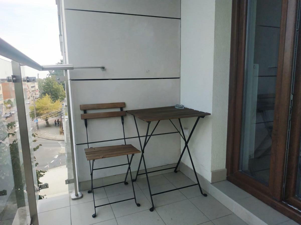 Oskar Centrum Pkp Apartment *